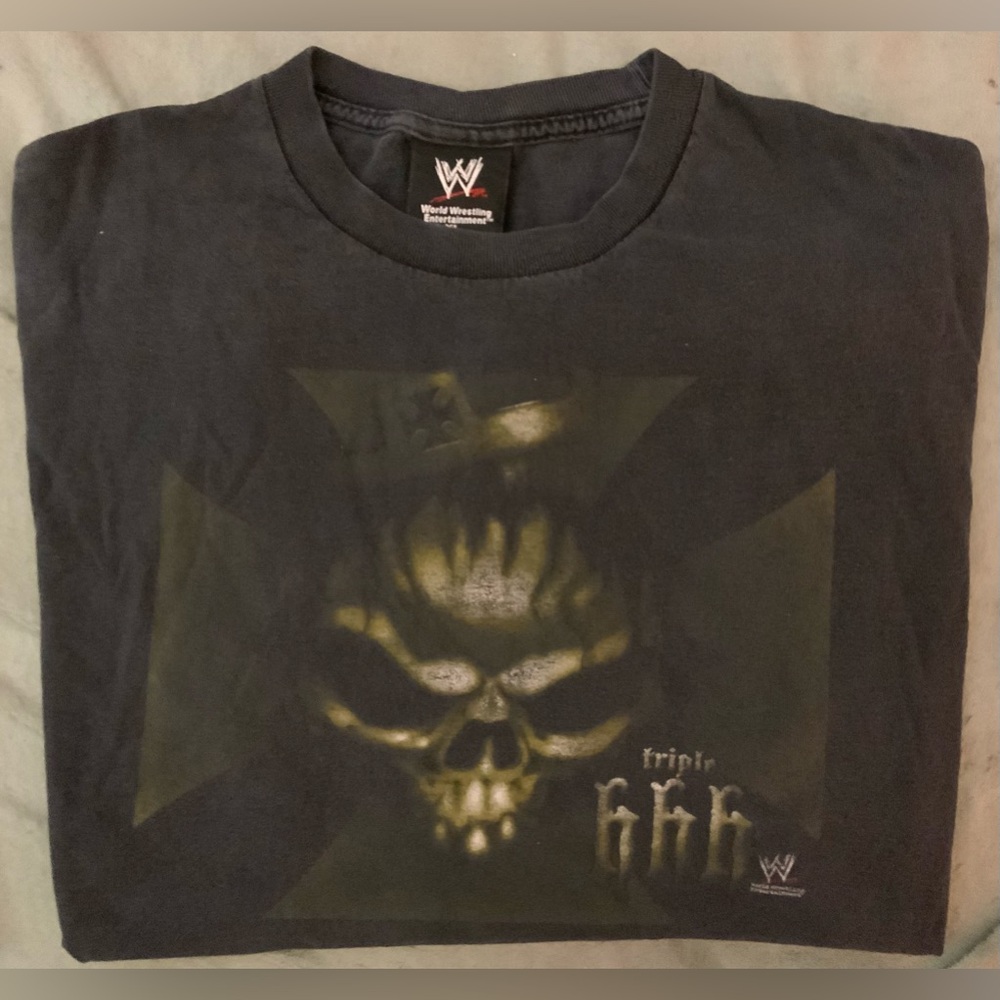 🚫SOLD🚫  WWE TRIPLE H King of Kings Pro Wrestling T-Shirt